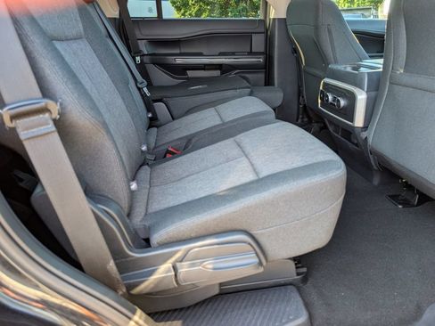 Used 2024 Ford Expedition XLT AWD/4WD image 22
