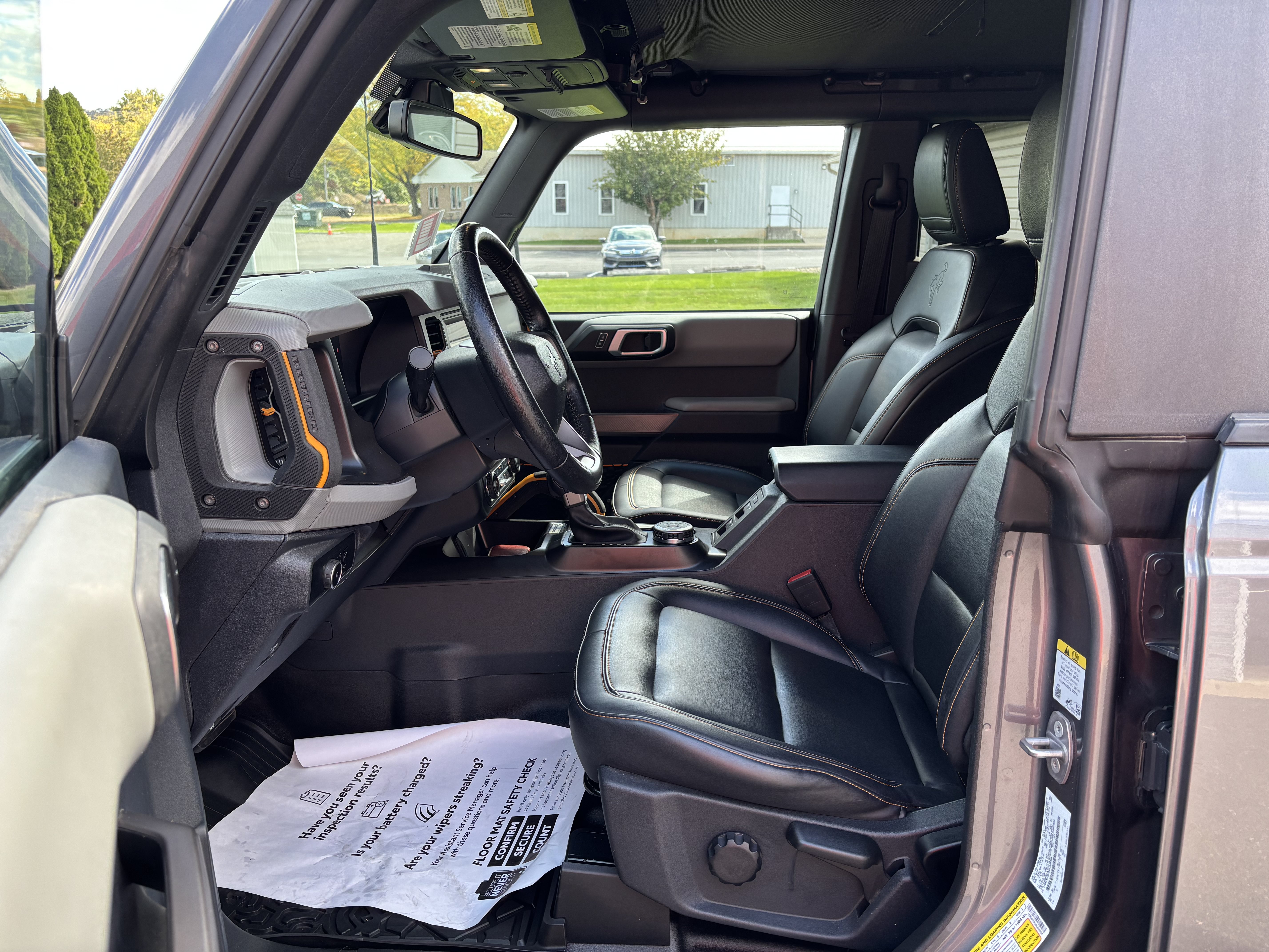 Used 2023 Ford Bronco Badlands AWD/4WD image 13