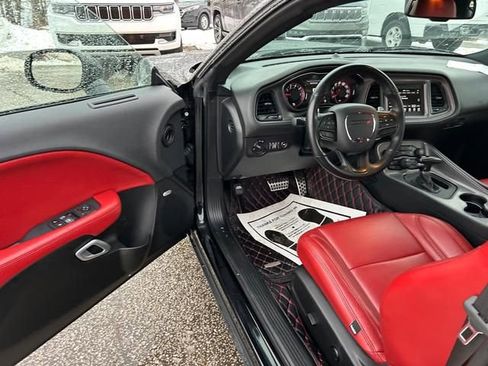 Used 2023 Dodge Challenger R/T w/ Blacktop Package image 9