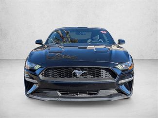 Used 2018 Ford Mustang Coupe video 2