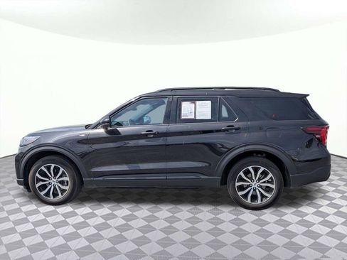 Used 2025 Ford Explorer ST-Line AWD/4WD image 6