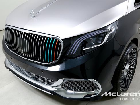 Used 2023 Mercedes-Benz Metris Passenger image 35