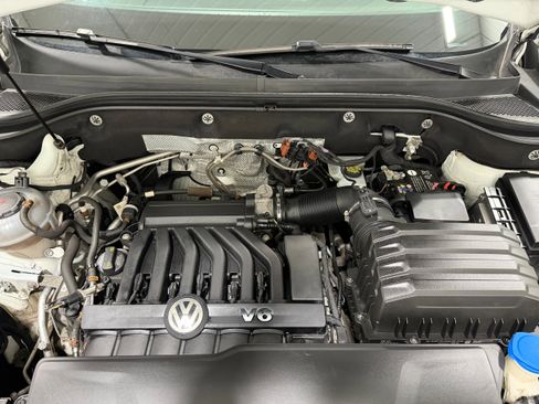Used 2018 Volkswagen Atlas SEL image 19