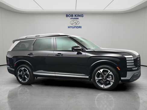 New 2026 Hyundai Palisade Limited FWD image 2