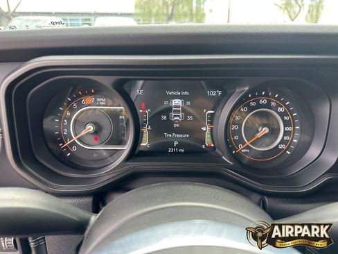 New 2024 Jeep Wrangler Unlimited Sahara w/ Safety Group AWD/4WD image 18