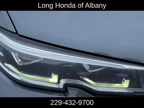 Used 2020 BMW 330i Sedan w/ Convenience Package RWD image 3