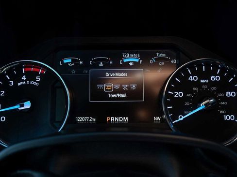 Used 2022 Ford F250 Lariat w/ Lariat Value Package image 26