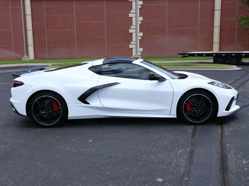 Used 2020 Chevrolet Corvette Stingray Premium Cpe w/ 3LT Preferred Equipment Group RWD image 39