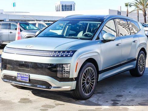 New 2026 Hyundai Ioniq 9 Calligraphy image 3