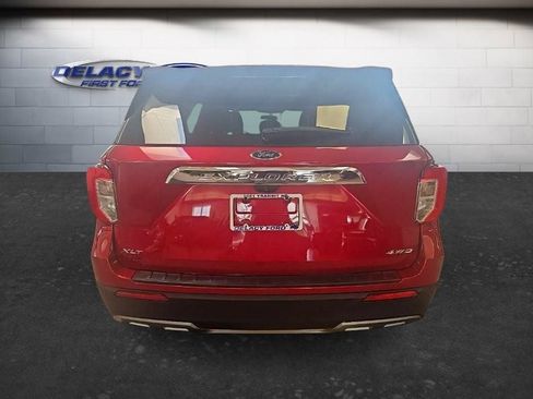Used 2021 Ford Explorer XLT w/ Equipment Group 202A AWD/4WD image 5
