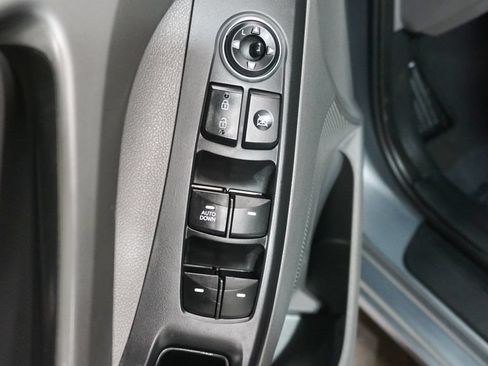 Used 2016 Hyundai Elantra SE FWD image 11