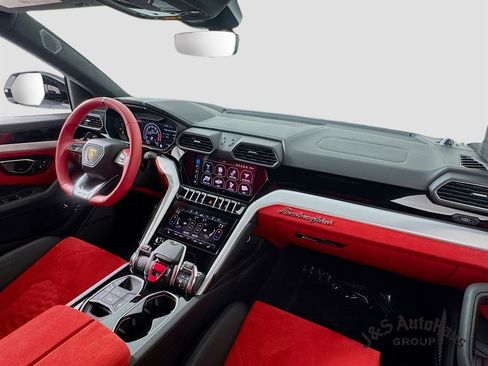 Used 2021 Lamborghini Urus AWD/4WD image 31