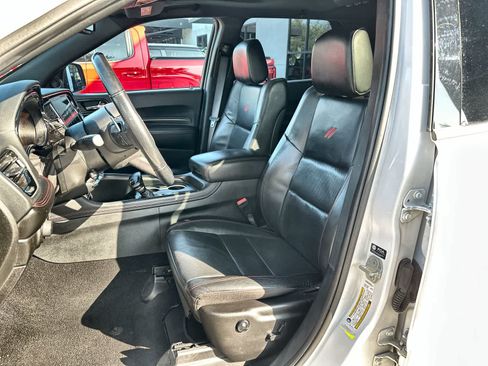Used 2024 Dodge Durango GT RWD image 3