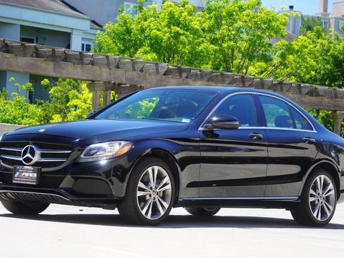 Used 2018 Mercedes-Benz C 300 4MATIC Sedan image 10
