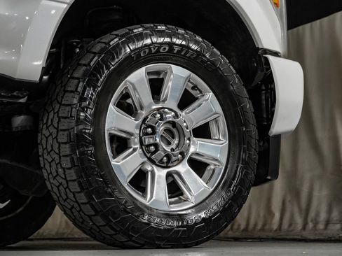 Used 2019 Ford F250 Platinum w/ Platinum Ultimate Package AWD/4WD image 56