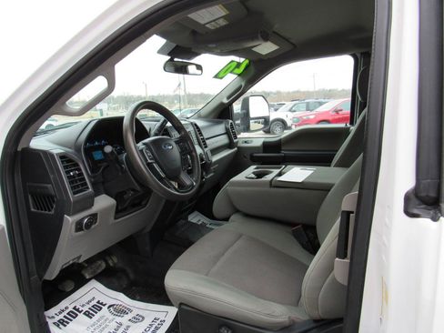 Used 2020 Ford F350 XL w/ Power Equipment Group image 8