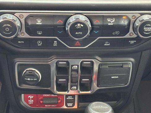 Used 2023 Jeep Gladiator Rubicon w/ Trailer Tow Package image 16