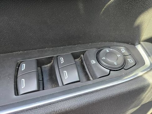 Used 2025 Chevrolet Silverado 1500 LT AWD/4WD image 41