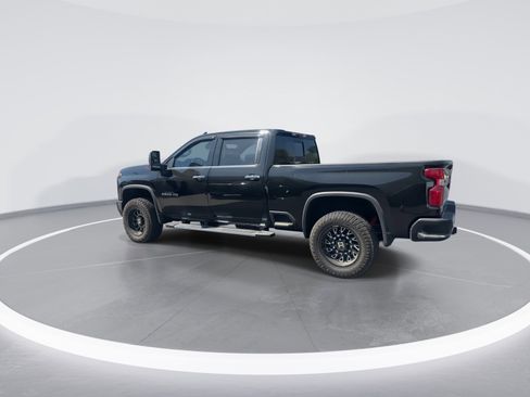 Used 2024 Chevrolet Silverado 2500 LTZ w/ LTZ Plus Package image 7