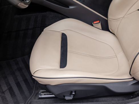 Certified 2022 Ferrari Roma RWD image 66