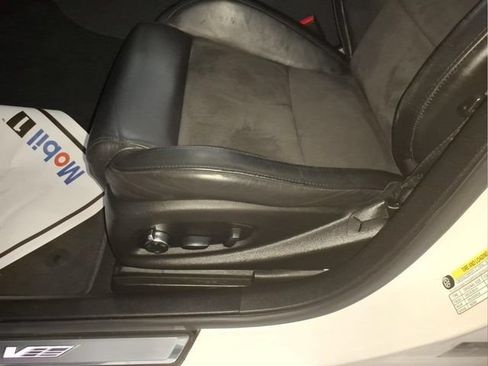 Used 2019 Cadillac CTS V w/ Luxury Package RWD image 16