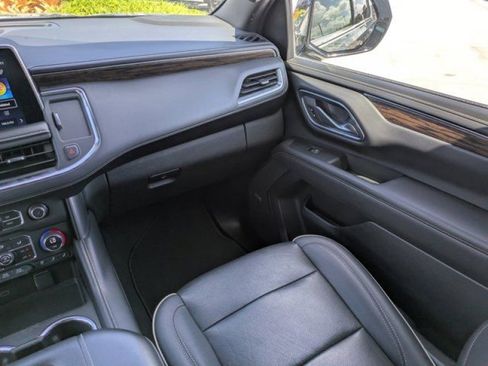 Used 2023 Chevrolet Suburban Premier AWD/4WD image 16