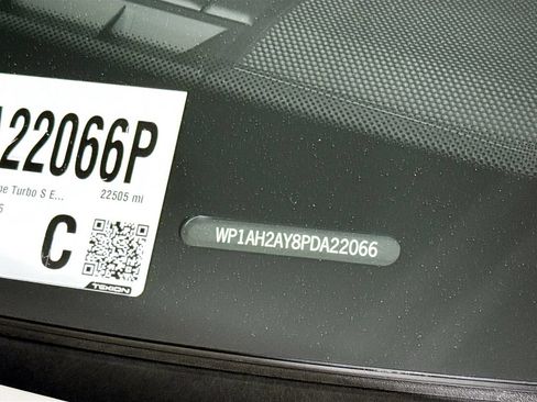 Used 2023 Porsche Cayenne Turbo S AWD/4WD image 63