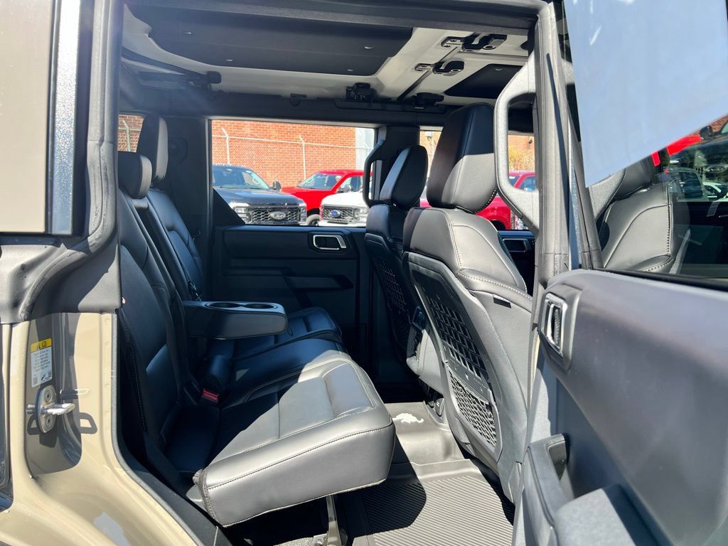 New 2025 Ford Bronco Badlands AWD/4WD image 19