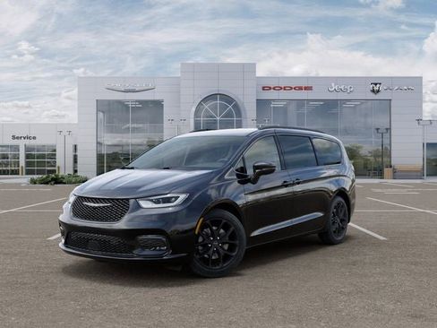 New 2026 Chrysler Pacifica Select image 1