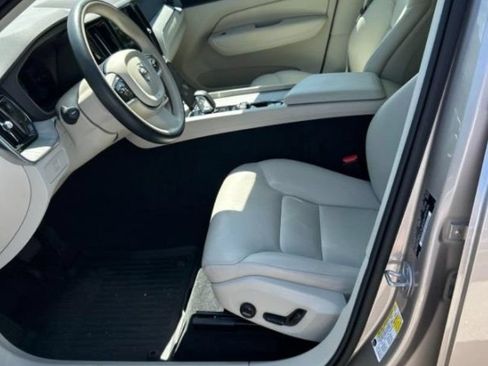 Used 2024 Volvo XC60 B5 Plus w/ Protection Package Premier AWD/4WD image 2