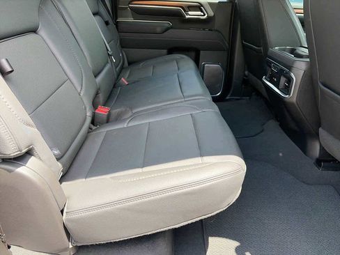 Used 2024 GMC Sierra 2500 Denali w/ Denali Reserve Package AWD/4WD image 13