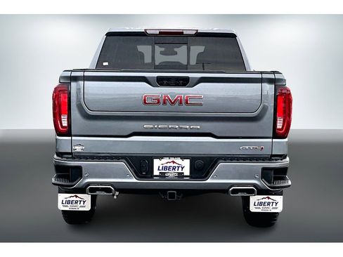 Used 2022 GMC Sierra 1500 AT4 w/ AT4 Premium Package image 5