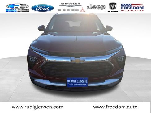 Used 2025 Chevrolet TrailBlazer LT AWD/4WD image 8