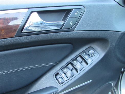 Used 2010 Mercedes-Benz GL 450 4MATIC image 22