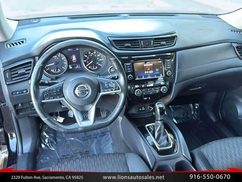 Used 2018 Nissan Rogue SV FWD image 14