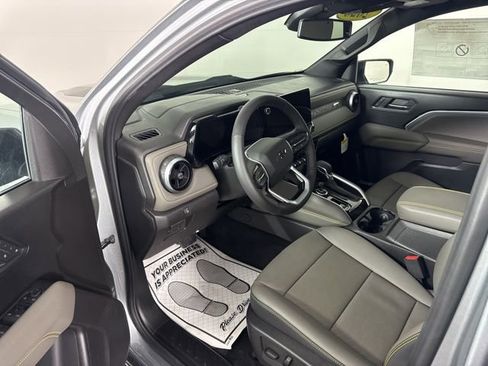 New 2026 Chevrolet Colorado ZR2 w/ Technology Package AWD/4WD image 25