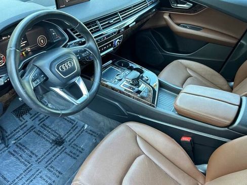 Used 2017 Audi Q7 3.0T Premium Plus w/ Premium Plus Package image 10