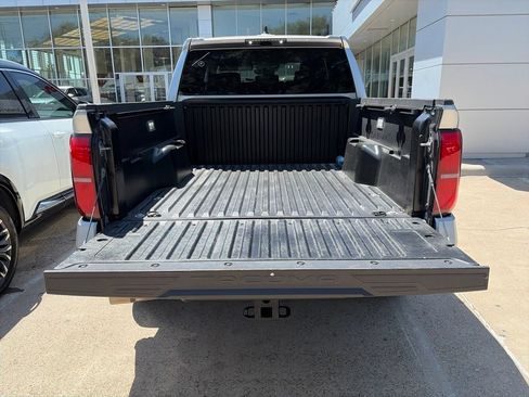 Used 2025 Toyota Tacoma TRD Off-Road AWD/4WD image 11