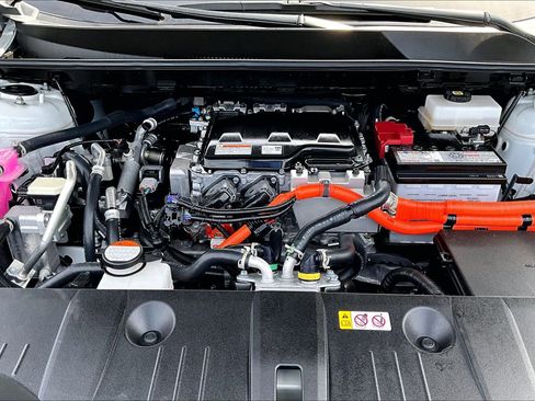 Used 2024 Toyota bZ4X XLE w/ Weather Package image 9