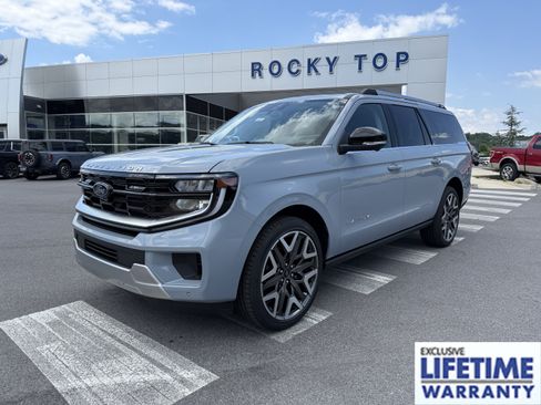 New 2026 Ford Expedition Max Platinum w/ Platinum Ultimate Package AWD/4WD image 1