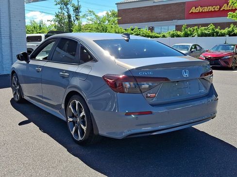 Used 2025 Honda Civic Sport image 4