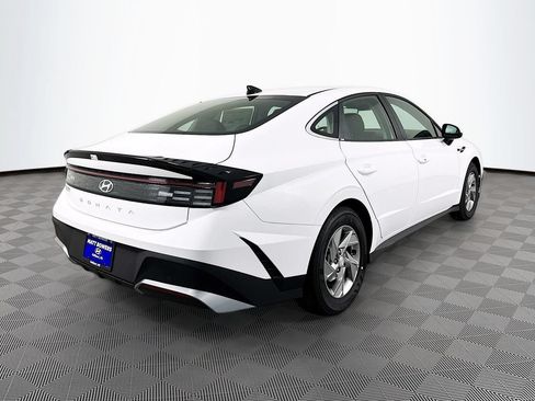 New 2026 Hyundai Sonata SE FWD image 5