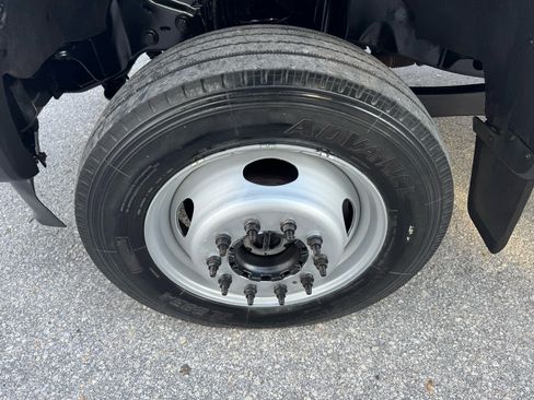 Used 2021 Ford F450 XL w/ Power Equipment Group image 2