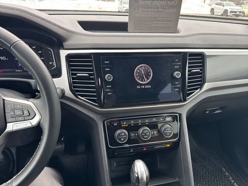 Used 2023 Volkswagen Atlas Cross Sport SE w/ Black Wheel Package image 24