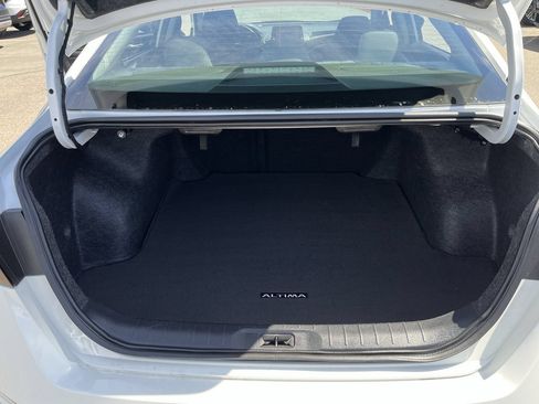 Used 2025 Nissan Altima 2.5 SV FWD image 22