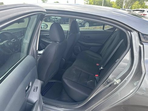 Used 2025 Nissan Sentra S FWD image 10