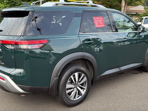 Certified 2024 Nissan Pathfinder SL AWD/4WD image 27