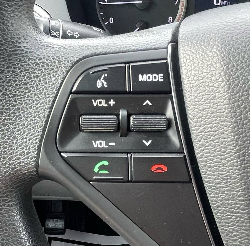 Used 2015 Hyundai Sonata SE FWD image 17