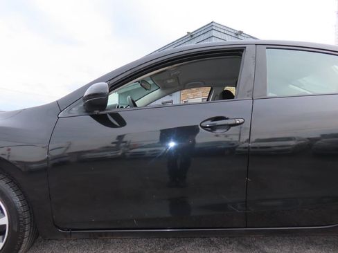 Used 2011 MAZDA MAZDA3 i Sport image 30