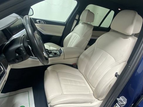 Used 2022 BMW X5 xDrive40i w/ Premium Package image 10
